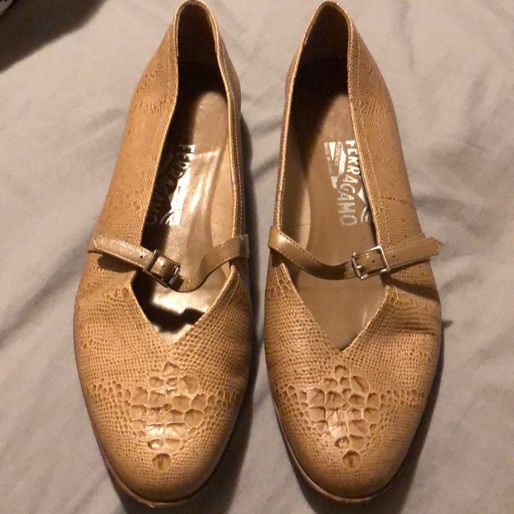 Authentic Ferragamo flats